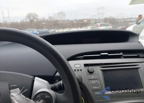 2013 Toyota Prius Three из США, поврежденный, VIN JTDKN3DU4D1630192